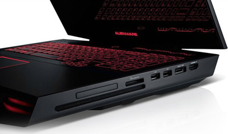 ноутбук Dell Alienware M18x справа правая сторона ноутбука Dell Alienware M18x