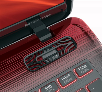 решетки над динамиками Toshiba Qosmio X775 элементы дизайна Toshiba Qosmio X775