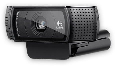 Logitech HD Pro Webcam C920 легко устанавливается на столе удобная подставка Logitech HD Pro Webcam C920