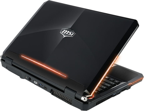 крышка ноутбука MSI GT683DX и порты сзади красивая крышка MSI GT683DX