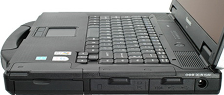 порты и разъемы на правой стороне ноутбук Panasonic Toughbook CF-52 Panasonic Toughbook CF-52 вид справа