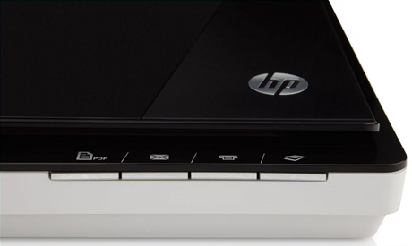 кнопки управления сканнером HP Scanjet 300 HP Scanjet 300 – четыре кнопки справа
